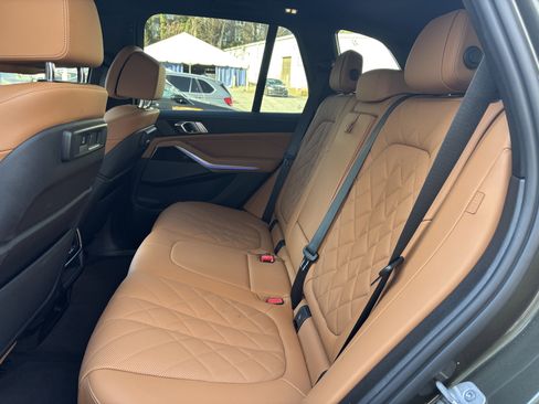 Used 2023 BMW X5 xDrive40i w/ M Sport Package image 27