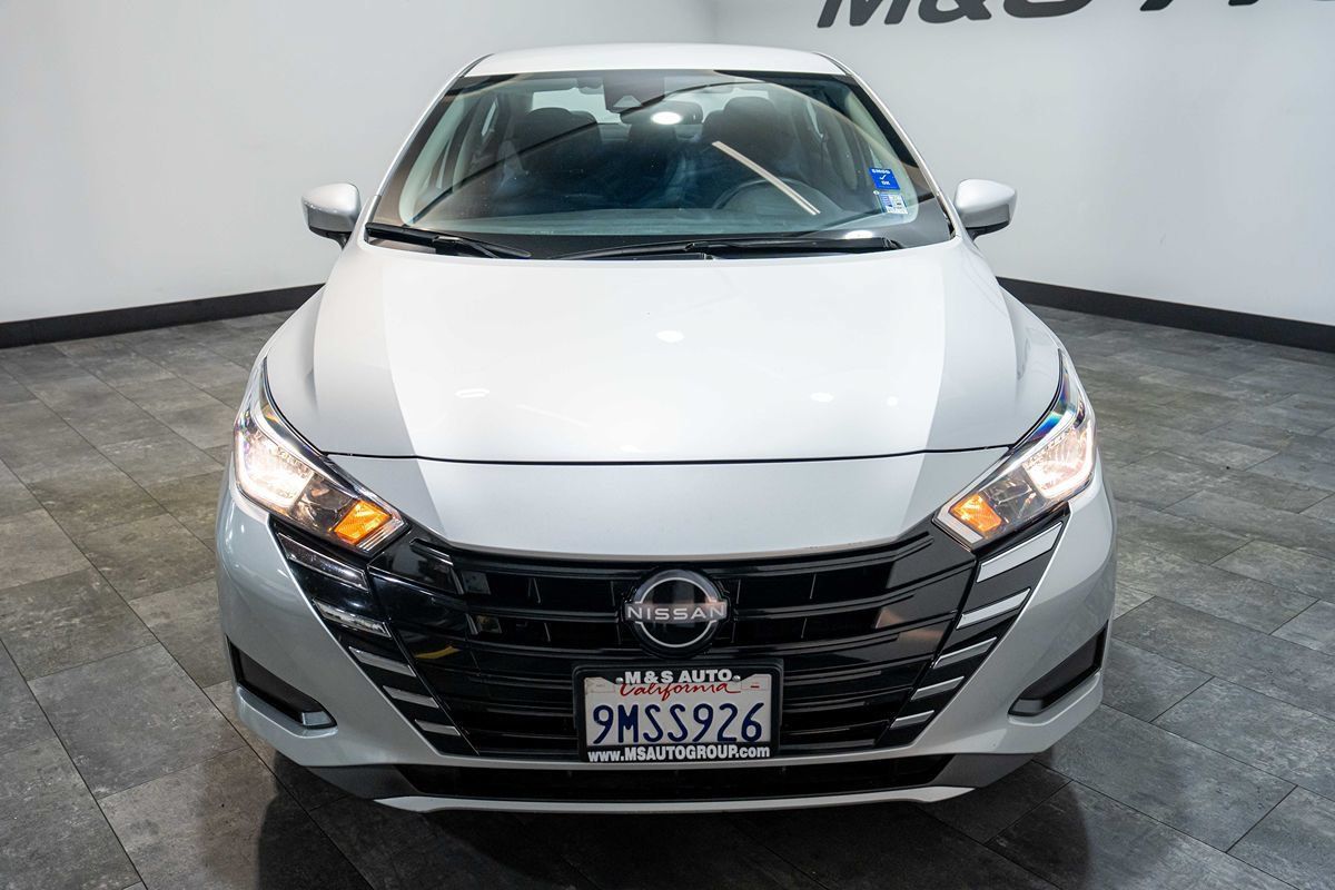 Used 2024 Nissan Versa SV FWD image 6