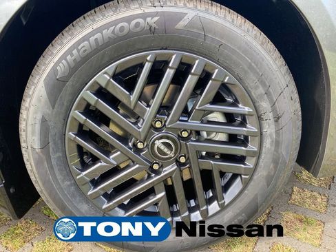 New 2026 Nissan Sentra SV w/ SV Convenience Package FWD image 9