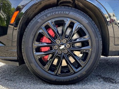 Used 2024 Cadillac XT6 Sport w/ LPO, ONYX Package AWD/4WD image 8