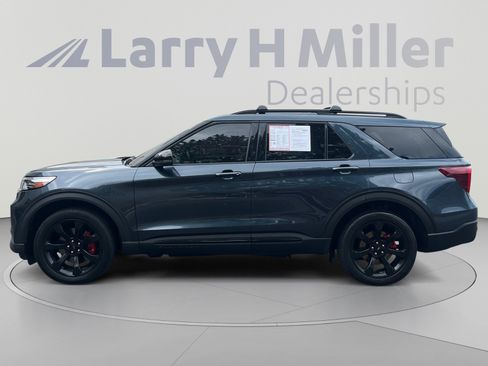 Used 2022 Ford Explorer ST w/ Equipment Group 401A AWD/4WD image 2