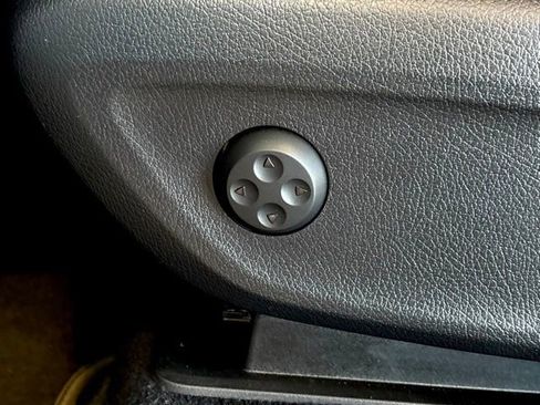 Used 2022 Mercedes-Benz GLE 350 image 21