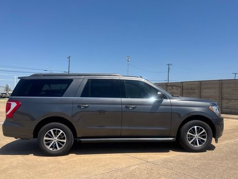 Used 2021 Ford Expedition Max XLT RWD image 25