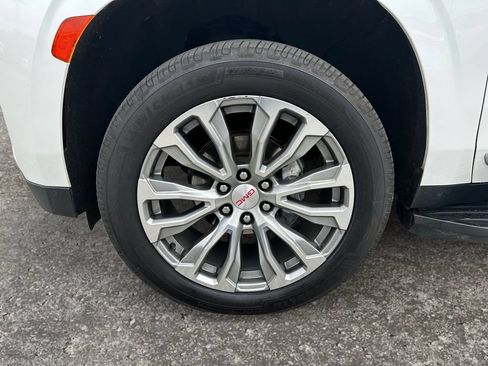 Used 2021 GMC Yukon XL Denali AWD/4WD image 9