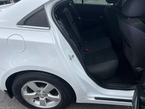 Used 2014 Chevrolet Cruze LT FWD image 23