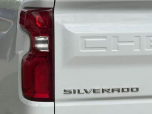 Used 2023 Chevrolet Silverado 1500 ZR2 w/ Technology Package image 6