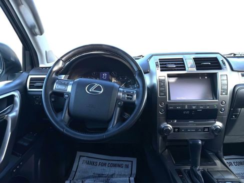 Used 2019 Lexus GX 460 image 14