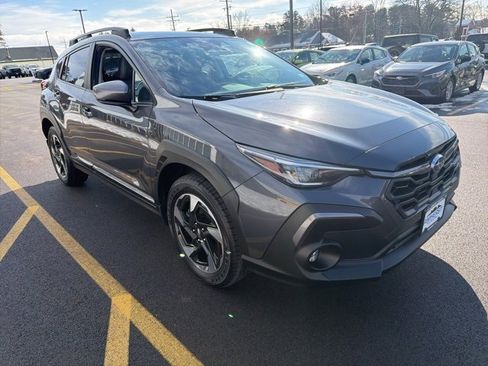 Used 2024 Subaru Crosstrek 2.5i Limited image 3