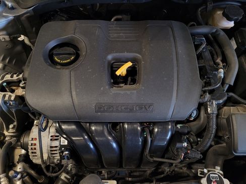 Used 2024 Kia Forte GT-Line image 30