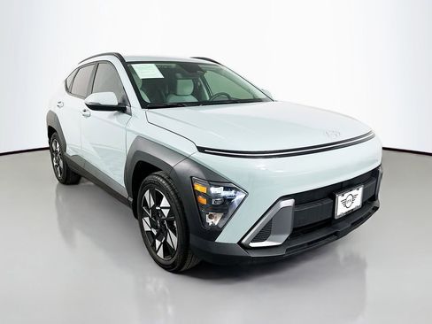 Used 2024 Hyundai Kona SEL image 3