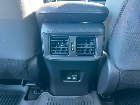 Used 2024 Toyota RAV4 XLE AWD/4WD image 19