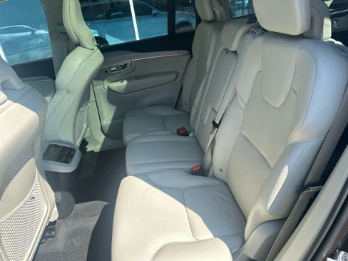 Used 2025 Volvo XC90 B5 Core w/ Climate Package AWD/4WD image 24