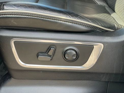 Used 2024 RAM 1500 Laramie image 15