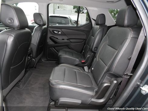 Used 2019 Chevrolet Traverse LT w/ LT Premium Package AWD/4WD image 14