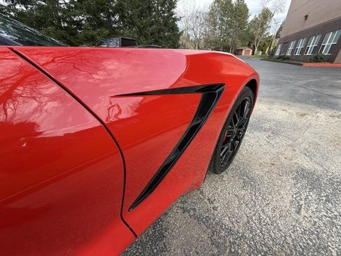 Used 2014 Chevrolet Corvette Z51 w/ 2LT Preferred Equipment Group image 34