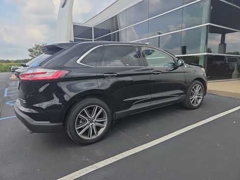 Used 2020 Ford Edge Titanium AWD/4WD image 5