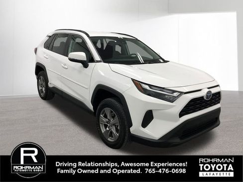 Used 2024 Toyota RAV4 LE image 10