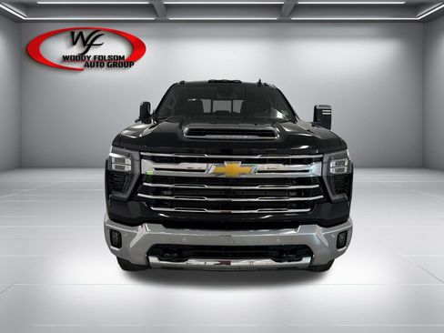 New 2026 Chevrolet Silverado 2500 LTZ w/ LTZ Convenience Package AWD/4WD image 2