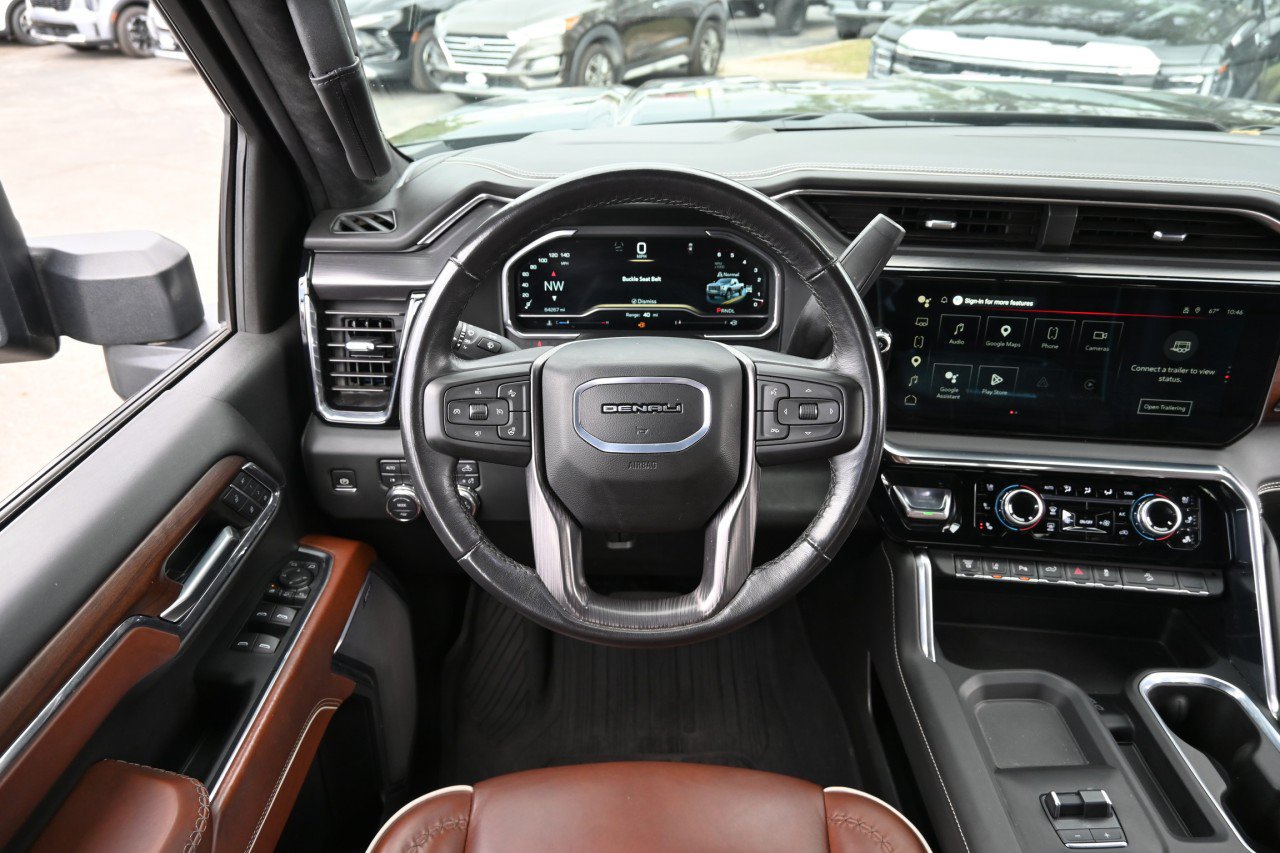 Used 2024 GMC Sierra 2500 Denali Ultimate AWD/4WD image 9