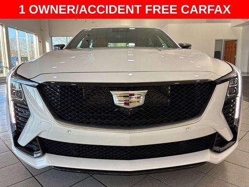 Used 2025 Cadillac CT5 V w/ Platinum Package image 2