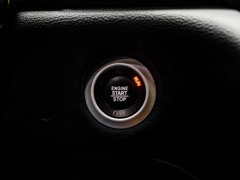 Used 2022 Chrysler Pacifica Pinnacle image 19