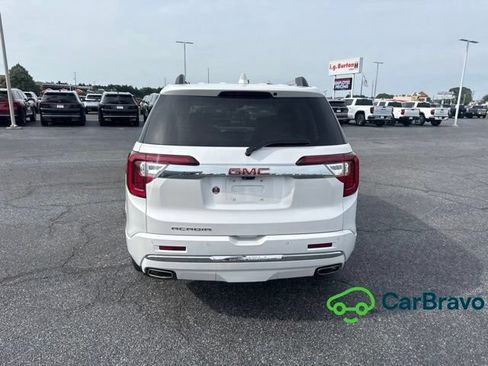 Used 2023 GMC Acadia Denali w/ Denali Technology Package FWD image 4