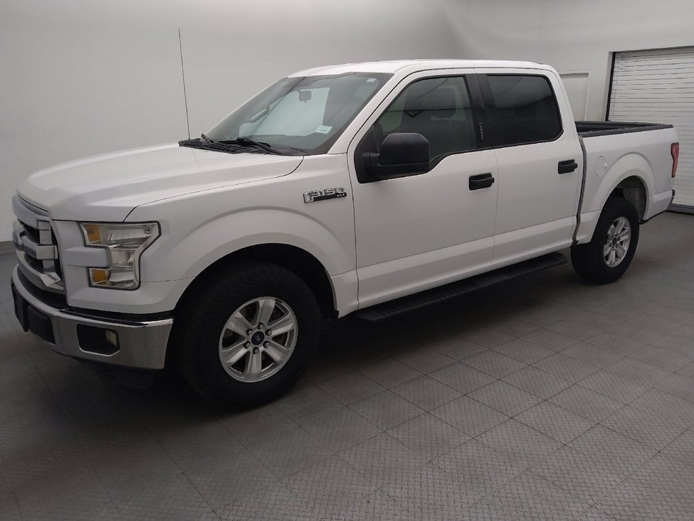 Used 2016 Ford F150 XLT w/ Trailer Tow Package RWD image 2