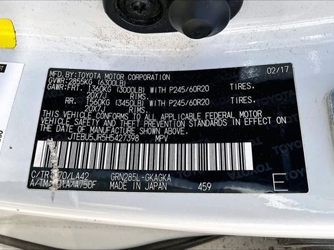 Used 2017 Toyota 4Runner Limited AWD/4WD image 36