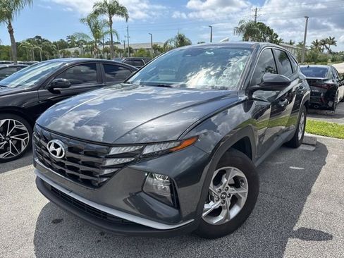 Certified 2023 Hyundai Tucson SE FWD image 2
