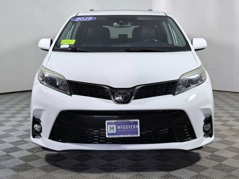 Used 2019 Toyota Sienna SE w/ SE Preferred Package AWD/4WD image 10