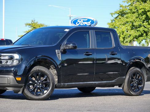 Used 2024 Ford Maverick Lariat w/ Black Appearance Package AWD/4WD image 16
