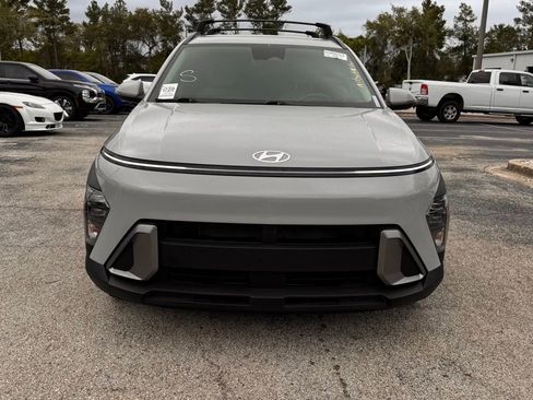 Used 2024 Hyundai Kona SEL image 2