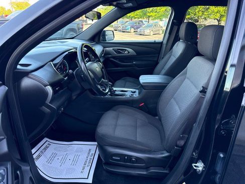 Used 2024 Chevrolet Traverse LT FWD image 15