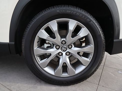 Used 2024 Toyota Grand Highlander Limited image 33