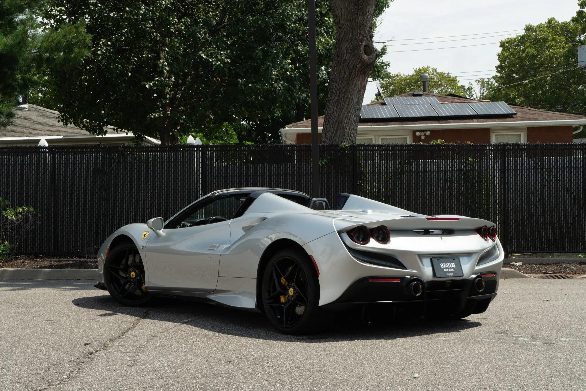 Used 2022 Ferrari F8 Tributo RWD image 14