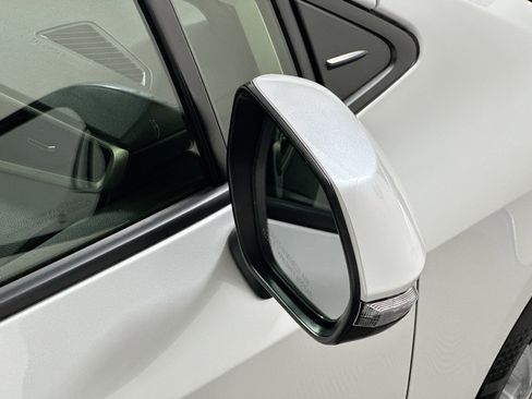 Used 2025 Toyota Corolla SE FWD image 10