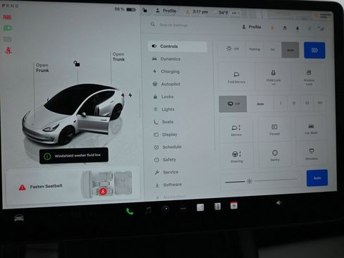 Used 2023 Tesla Model 3 Standard Range image 13