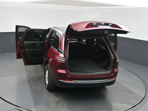 Used 2024 Jeep Grand Cherokee Laredo w/ Trailer Tow Package image 51