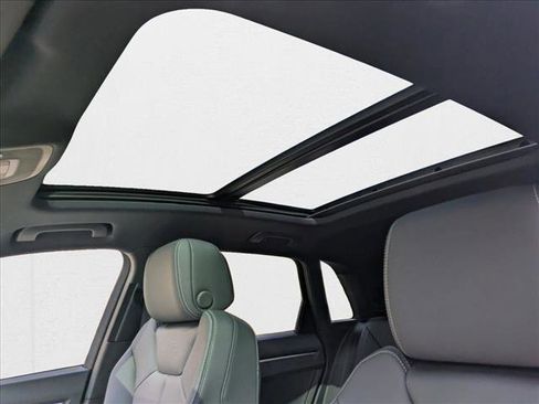 New 2025 Audi Q3 2.0T Premium image 14