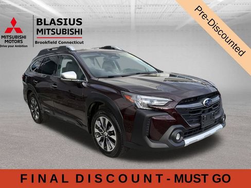 Used 2023 Subaru Outback Touring XT AWD/4WD image 1