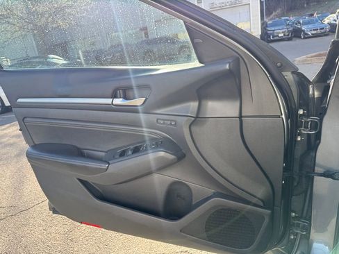 Used 2019 Nissan Altima 2.5 Platinum AWD/4WD image 22