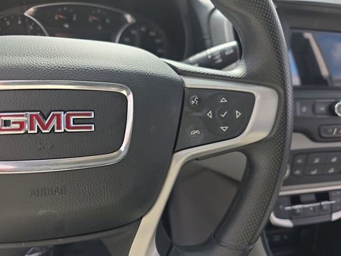 Used 2023 GMC Terrain SLE AWD/4WD image 17