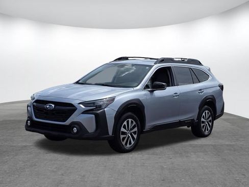 Used 2023 Subaru Outback Premium AWD/4WD image 7