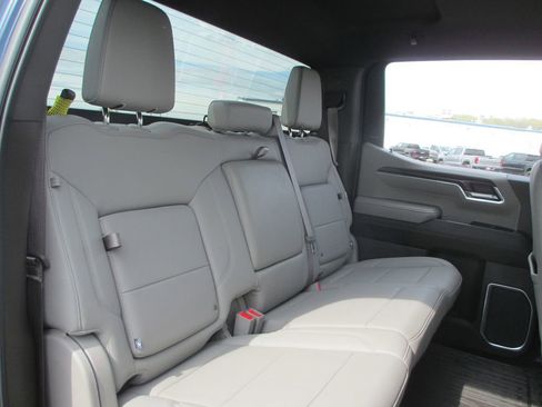 Used 2022 GMC Sierra 1500 SLT w/ SLT Premium Package image 25