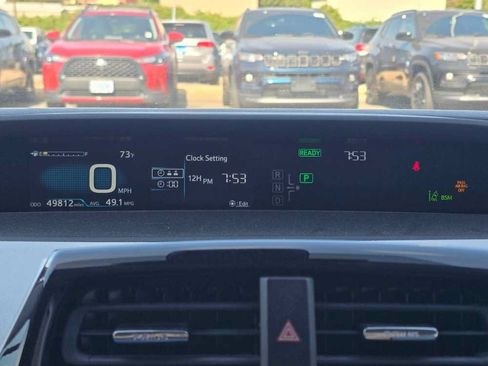 Used 2020 Toyota Prius LE AWD/4WD image 21