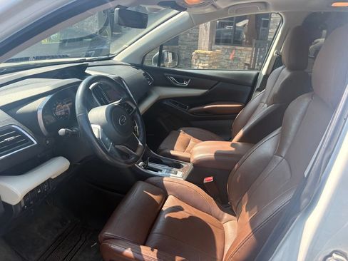 Used 2019 Subaru Ascent Touring AWD/4WD image 6