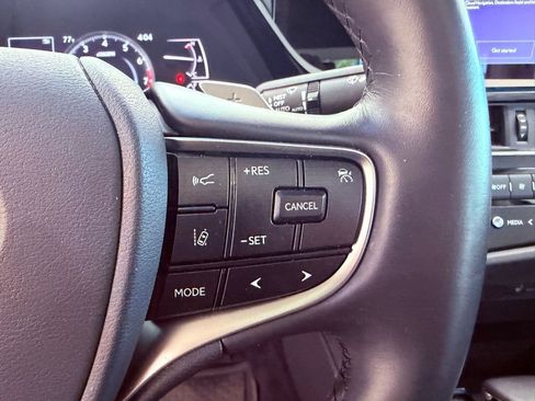 Certified 2024 Lexus ES 350 w/ Premium Package image 21