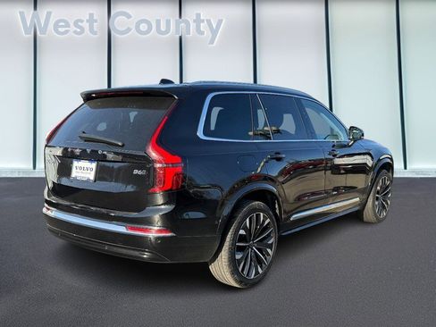 Used 2025 Volvo XC90 B6 Plus image 4