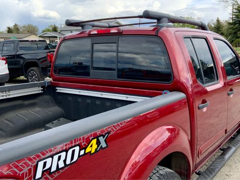 Used 2020 Nissan Frontier PRO-4X w/ Pro-4x Utility Package AWD/4WD image 12