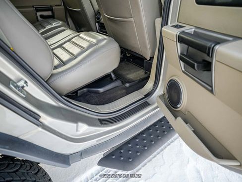 Used 2003 HUMMER H2 w/ Preferred Equipment Group image 57